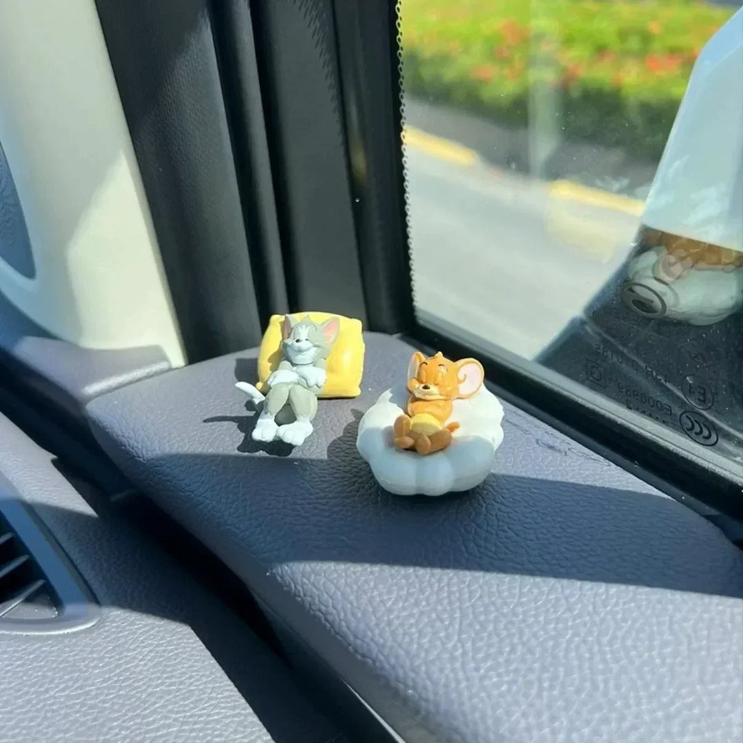 Tom Cat & Jerry Mouse Figurines