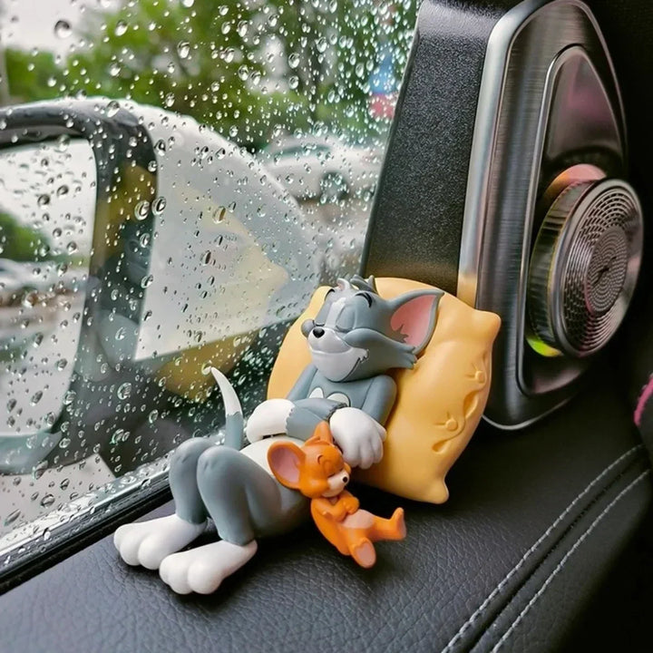 Tom Cat & Jerry Mouse Figurines